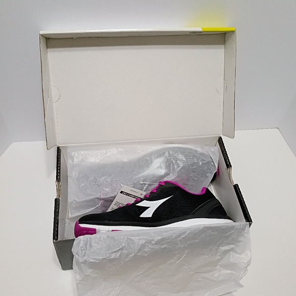 Diadora Swan Black Violet Bouquet Women's Casual Running Shoes - Picture 10 of 11